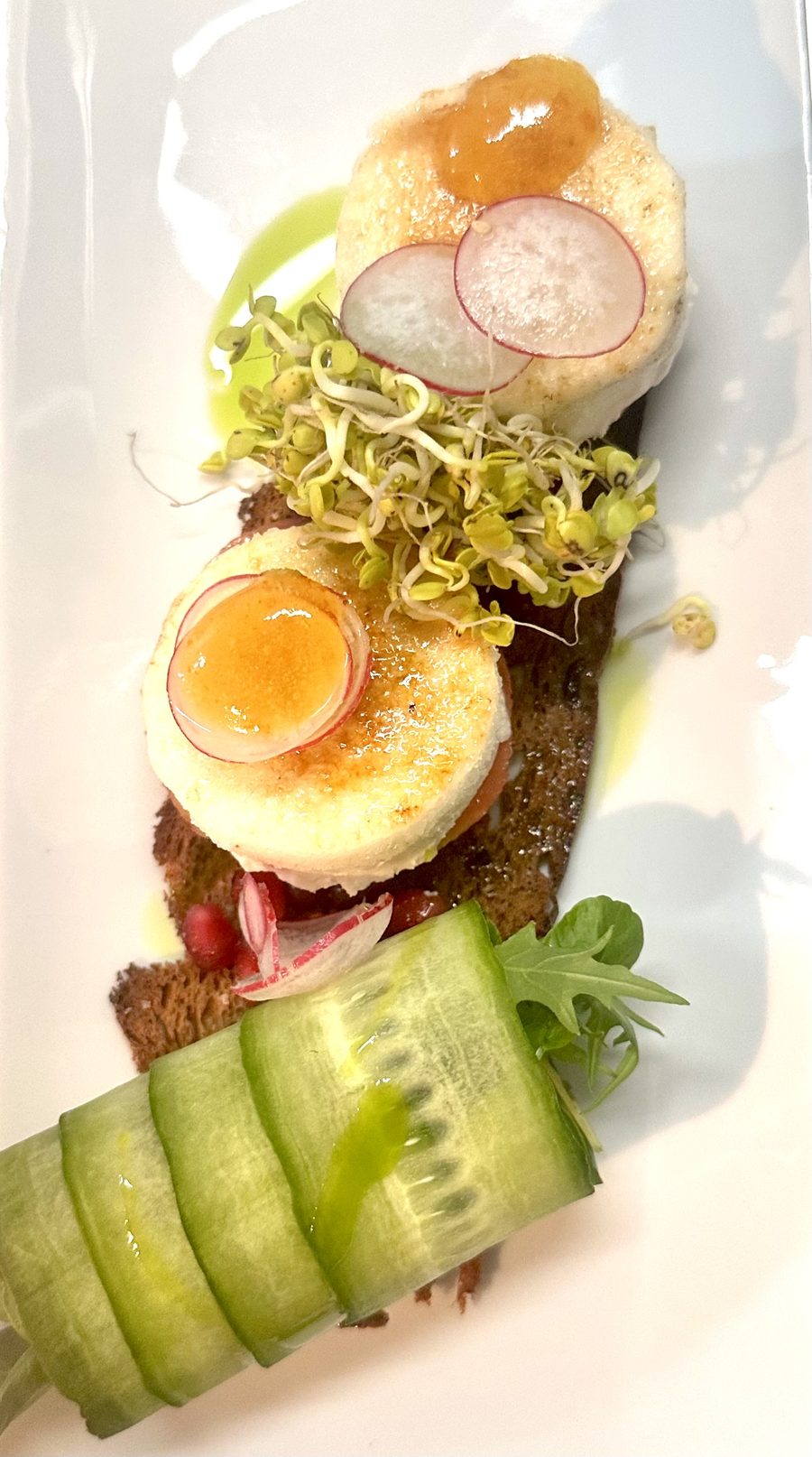 Ziegenkäse mit Radieschen